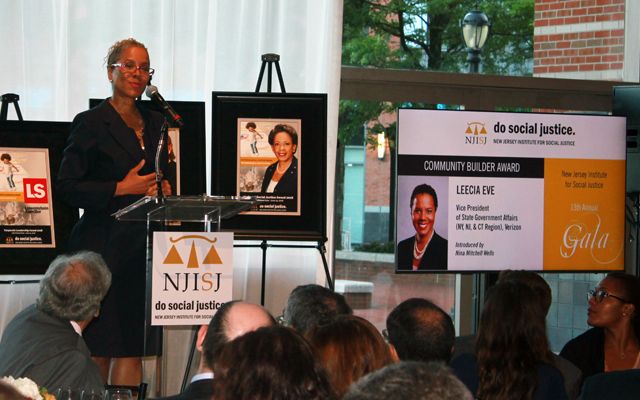 Verizon Leader Honored at Annual New Jersey Institute for Social Justice Gala